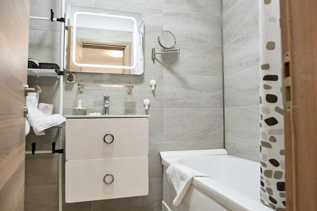 Crystal 26 Apartment Alezzi Spa Pool Beach Resort Năvodari Esterno foto