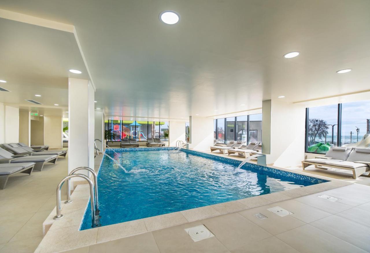 Crystal 26 Apartment Alezzi Spa Pool Beach Resort Năvodari Esterno foto